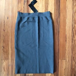 NWT BCBG olive skirt- size M